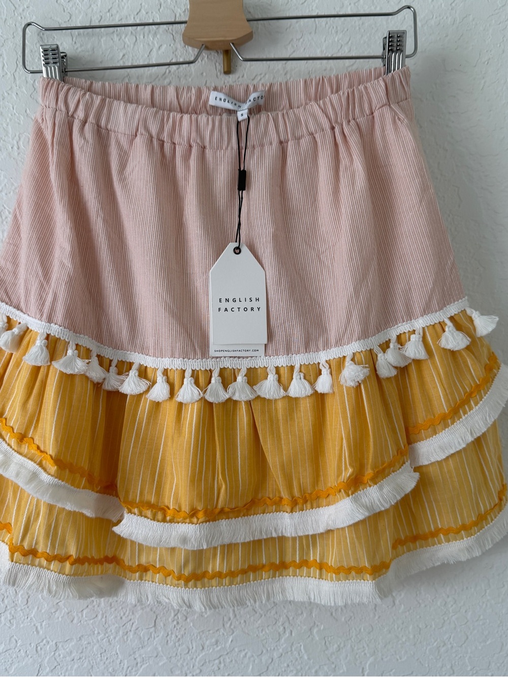 NWT English Factory/Anthropologie Pink/Yellow Tassel Mini Skirt- S- MSRP $75 - Picture 10 of 15